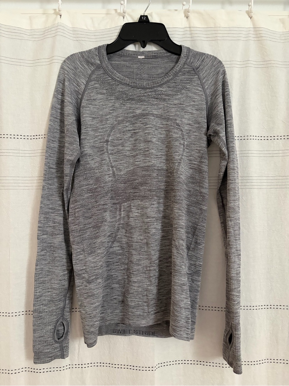 Lululemon Heather Gray Long Sleeve Top